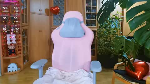 Nicole online show from 02/14/25, 01:45