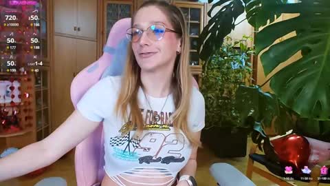 Nicole online show from 02/16/25, 05:48