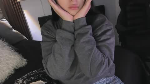 Snapshot of magieethomson chatting on 03/26/26, 12:00 magieethomson online show from 03/26/26, 12:00