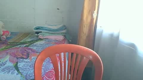 Snapshot of magiietaylor_ chatting on 10/17/25, 08:22 Maggie Taylor online show from 10/17/25, 08:22