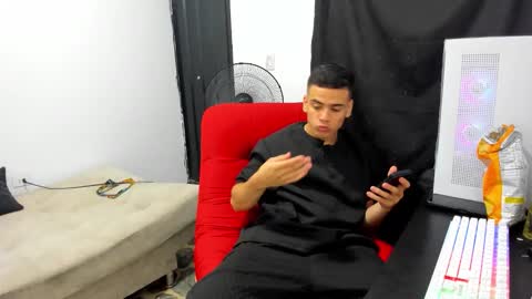Snapshot of magnificent_star18 chatting on 02/09/26, 01:20 RONALD online show from 02/09/26, 01:20