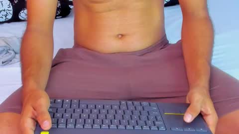 Magnus Alejo online show from 11/25/25, 11:32