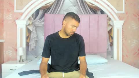 Snapshot of magnus_alejo chatting on 01/17/26, 11:26 Magnus Alejo online show from 01/17/26, 11:26