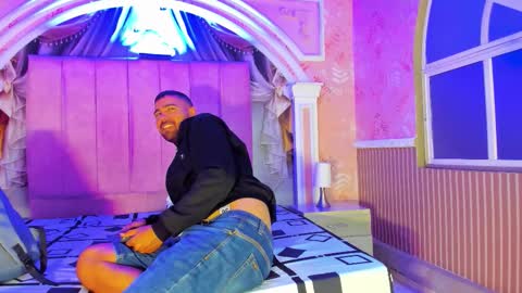 Snapshot of magnus_alejo chatting on 02/04/26, 11:38 Magnus Alejo online show from 02/04/26, 11:38