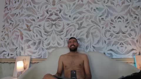 Snapshot of magnus_alejo chatting on 02/20/26, 11:43 Magnus Alejo online show from 02/20/26, 11:43