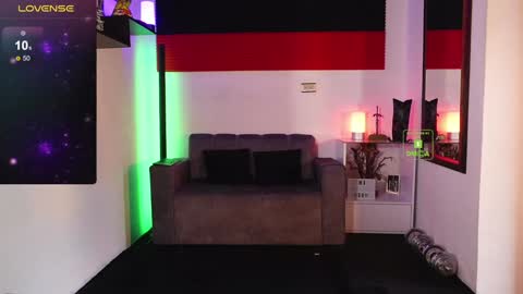 If you want me to use the Lovense please let me know  --    online show from 01/05/25, 06:24