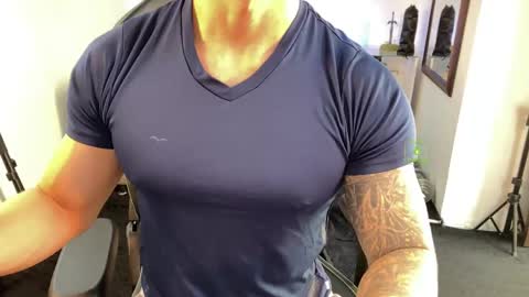 Snapshot of magnus_savage chatting on 06/01/26, 05:58 If you want me to use the Lovense please let me know -- online show from 06/01/26, 05:58