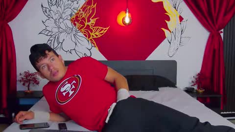 Snapshot of magnusknight_ chatting on 02/09/26, 01:48 Magnus online show from 02/09/26, 01:48