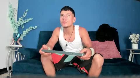 Snapshot of magnusknight_ chatting on 02/18/26, 02:24 Magnus online show from 02/18/26, 02:24