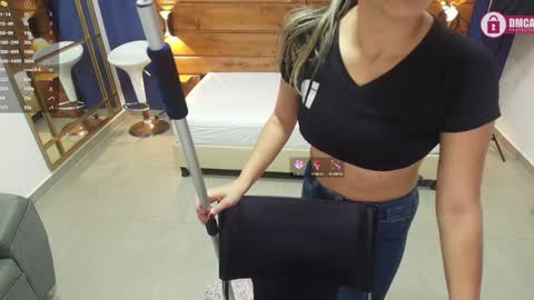 Dani online show from 01/24/25, 05:32