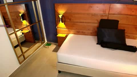 Dani online show from 10/16/25, 11:44