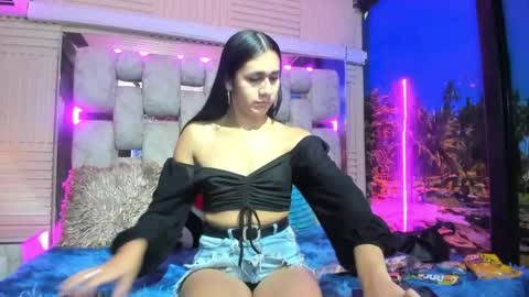 Snapshot of mahiara_hot chatting on 06/17/26, 01:01 mahiara hot online show from 06/17/26, 01:01