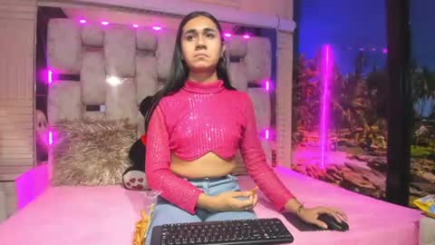Snapshot of mahiara_hot chatting on 07/14/26, 12:33 mahiara hot online show from 07/14/26, 12:33