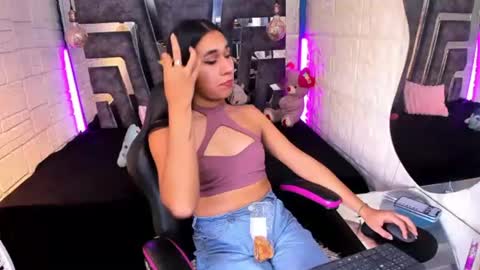 Snapshot of mahiara_hot chatting on 07/28/26, 12:48 mahiara hot online show from 07/28/26, 12:48