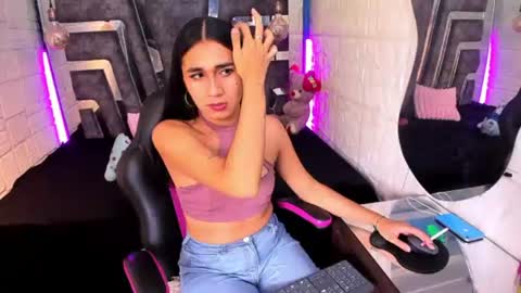 Snapshot of mahiara_hot chatting on 07/28/26, 02:13 mahiara hot online show from 07/28/26, 02:13