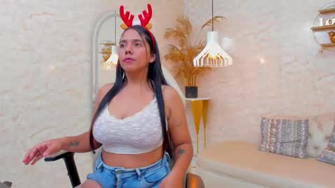 Snapshot of mai_bigboobs chatting on 12/01/25, 11:48 Mai Bigboobs online show from 12/01/25, 11:48