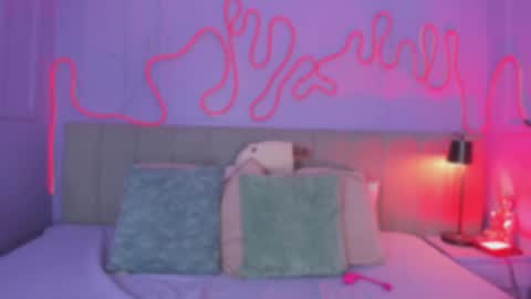 Mai online show from 11/25/25, 07:47