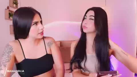 Snapshot of maia_lia_ chatting on 09/09/25, 08:30 MAIA  LIA  online show from 09/09/25, 08:30