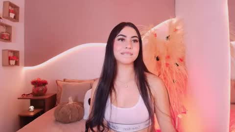 Snapshot of maia_lia_ chatting on 10/26/25, 11:09 MAIA  LIA  online show from 10/26/25, 11:09