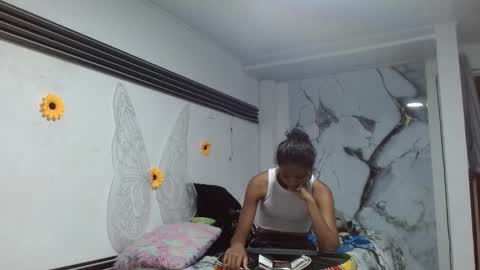 Snapshot of maia_little2 chatting on 09/17/25, 11:45 MAIA online show from 09/17/25, 11:45