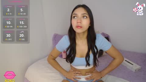 Snapshot of maiaa_evans chatting on 03/06/26, 01:02 t online show from 03/06/26, 01:02