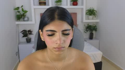 Maiaa Ruiz  online show from 06/03/26, 12:30