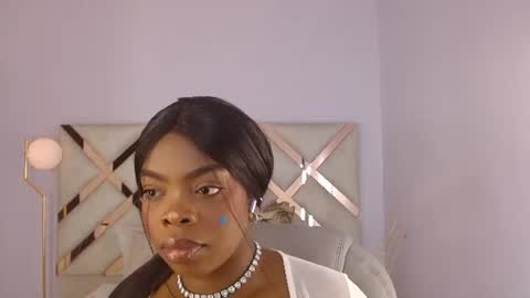 Maia Charris online show from 06/25/26, 12:09