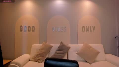  Maia  online show from 09/10/25, 06:30