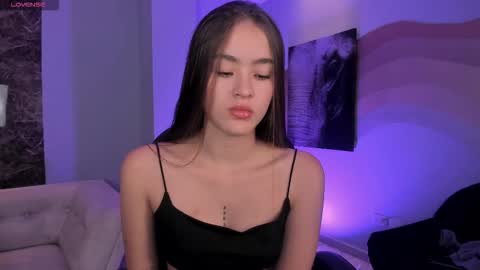  Maia  online show from 11/14/25, 05:33