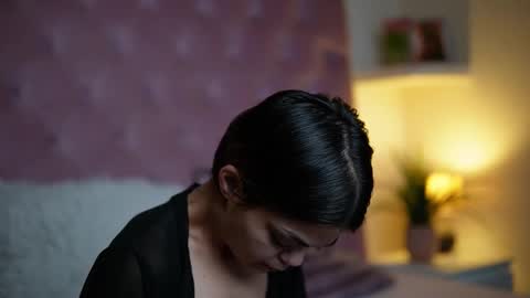  Maia  online show from 10/14/25, 09:37