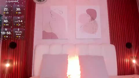 Snapshot of maiasweet_ chatting on 06/21/26, 02:03 MAIA online show from 06/21/26, 02:03