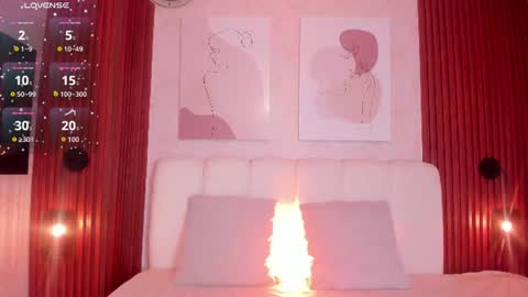 Snapshot of maiasweet_ chatting on 06/24/26, 02:10 MAIA online show from 06/24/26, 02:10