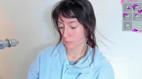 Snapshot of maibys_cute chatting on 09/11/25, 03:50 maibys online show from 09/11/25, 03:50