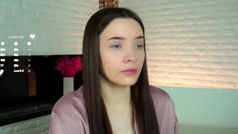 Snapshot of maidabuoy chatting on 01/14/25, 01:15 Lucy online show from 01/14/25, 01:15