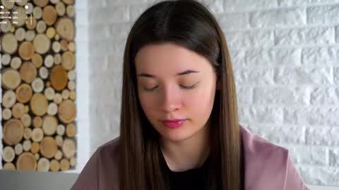 Lucy online show from 11/28/25, 02:25