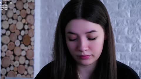 Lucy online show from 05/08/26, 03:34