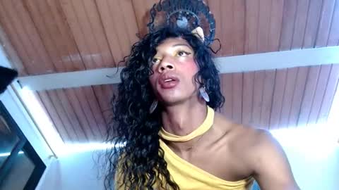 Bella Maidi online show from 02/21/25, 05:53