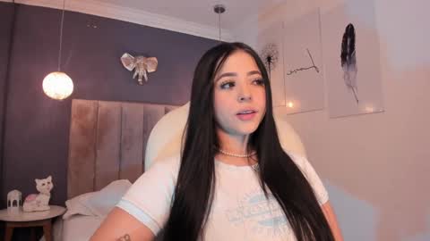 Snapshot of maiiitee_ chatting on 12/17/24, 03:06 Mait online show from 12/17/24, 03:06