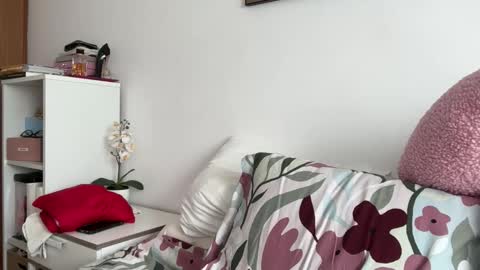 Snapshot of maikel61 chatting on 03/27/26, 12:05 Maikel61 online show from 03/27/26, 12:05