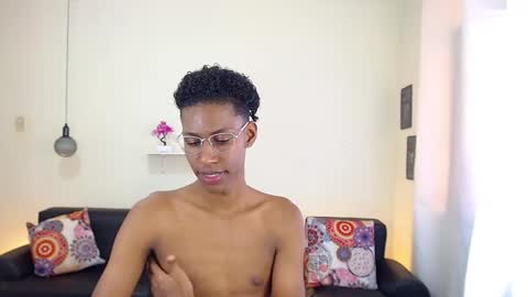 I am Maik online show from 03/03/25, 04:35