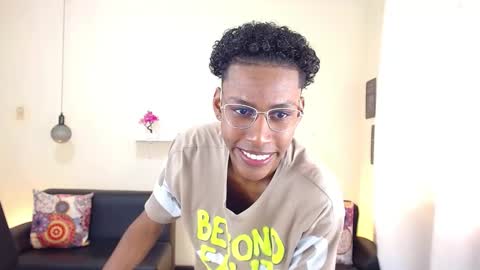 I am Maik online show from 03/05/25, 02:01