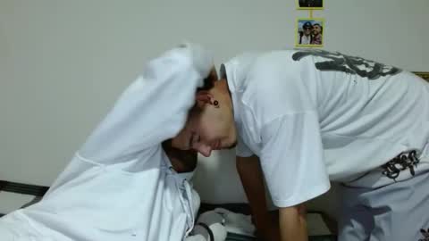 Snapshot of maiki_foxx chatting on 10/17/25, 03:20 Maiki online show from 10/17/25, 03:20