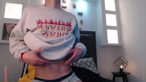 Maiky Cooper online show from 03/05/25, 07:38