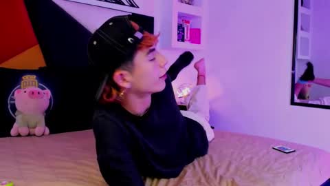 Maiky Cooper online show from 12/15/25, 08:13