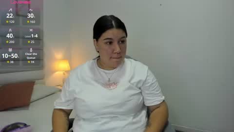 Snapshot of maiky_torres chatting on 08/04/26, 11:57 maiky_torres online show from 08/04/26, 11:57
