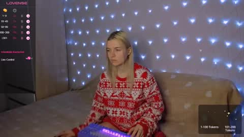 Your kitty online show from 03/05/25, 04:02