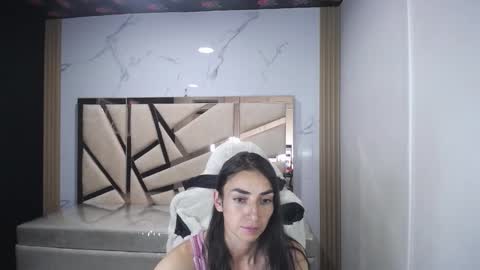 Maily online show from 11/25/25, 02:55