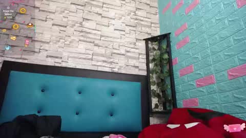 Snapshot of maily_can chatting on 11/05/25, 01:00 MAILY CAN online show from 11/05/25, 01:00