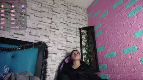 Snapshot of maily_can chatting on 12/16/25, 12:43 MAILY CAN online show from 12/16/25, 12:43