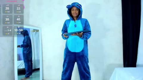 Mailyn online show from 11/11/25, 08:20